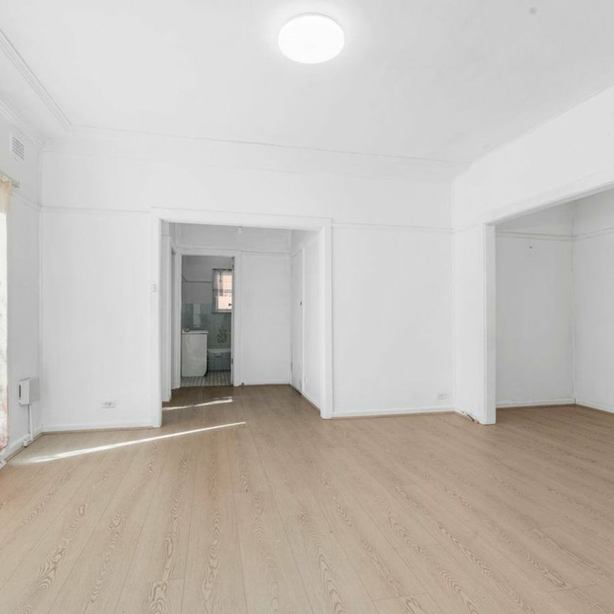 52 Passiefield Street, Liverpool NSW - Photo 1