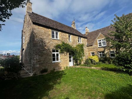 Semi-detached cottage in rural location. - Photo 3