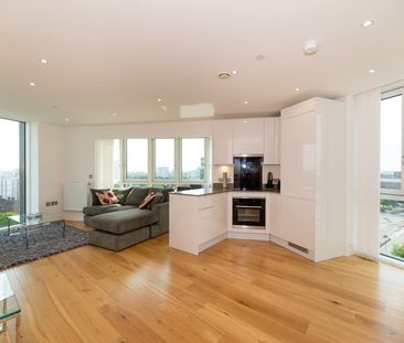 2 Bed Flat, High Street, E15 - Photo 1