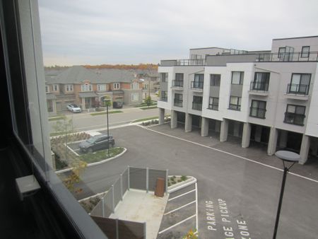 For Lease - 3250 Carding Mill Trail Unit# 316, Oakville, Ontario - Photo 5