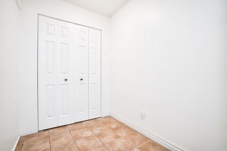 3 bedroom, 1 bath - Photo 5