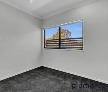 “Modern Townhouse Offering Lifestyle and Convenience In Prime Locat... - Photo 6