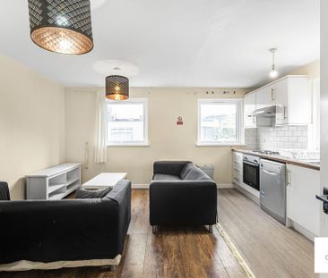 5 bedroom townhouse to rent - Photo 2