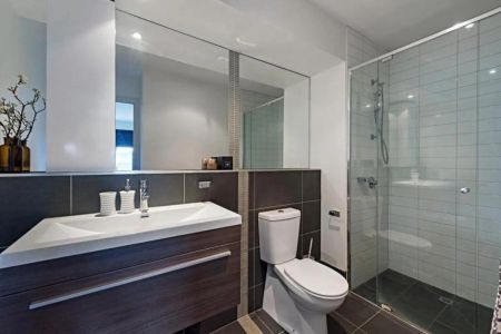 Brunswick Living at It's Finest! - Photo 4