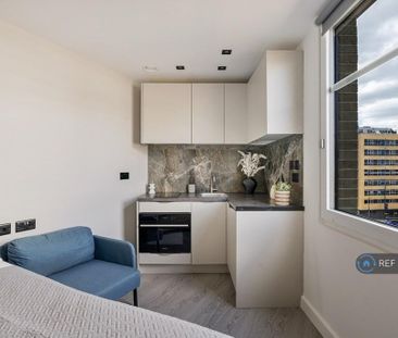 Studio to rent - Photo 3