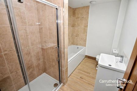 3 bedroom detached bungalow to rent - Photo 5