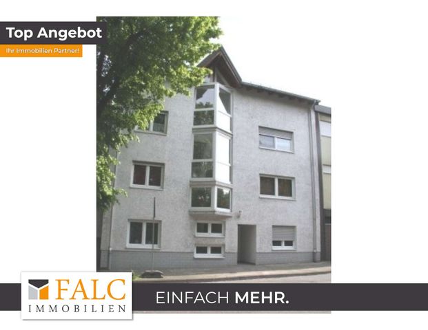 Freundliche Dachgeschosswohnung in zentraler Lage - Photo 1