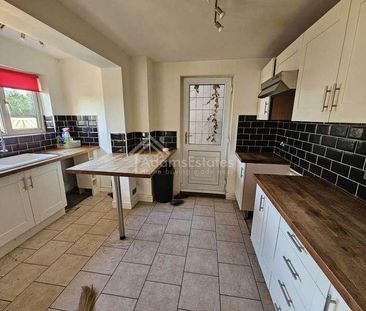 Tyndale Walk, Batley, WF17 - Photo 5