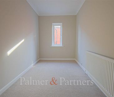 4 bedroom detached house to rent - Photo 1