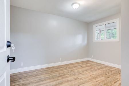 For Lease - 47 Harvey Street Unit# Main, Hamilton, Ontario - Photo 2