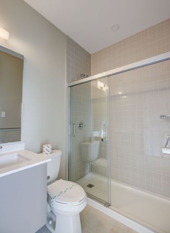 For Lease - 3240 William Coltson Avenue Unit# 2002, Oakville, Ontario - Photo 2