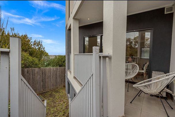 20/11 Troward Harvey Way, Craigieburn. - Photo 1