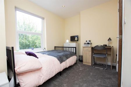 5 bedroom house to rent - Photo 2