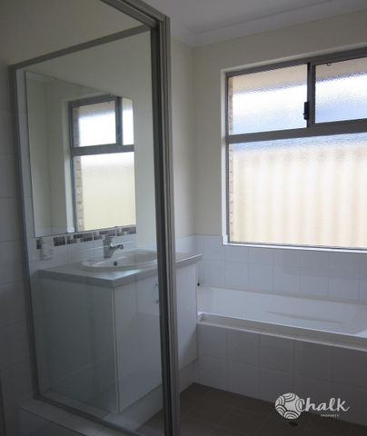 MODERN & SPACIOUS 4x2 HOME IN POPULAR ARCHORAGE ESTATE - Photo 5