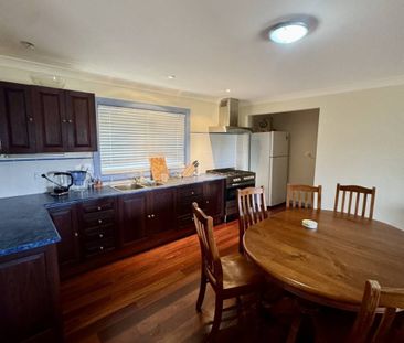 Secluded 3-Bedroom Fully Furnished Home - Photo 4