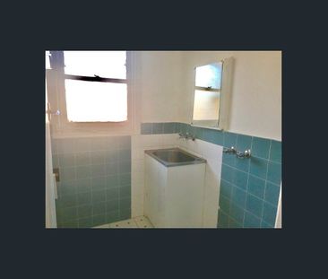 Quiet Apartment Just Minutes from the Beach - Photo 3