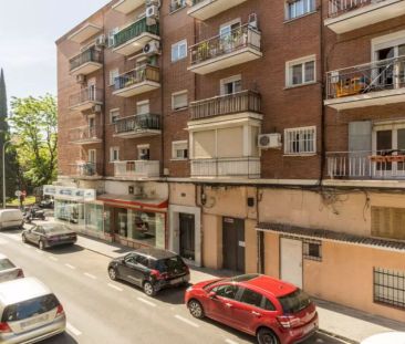 Room in a shared 7-bedroom apartment for rent in Comillas, perfect for professionals and students - Foto 5