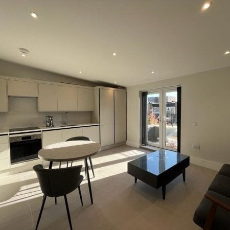 GF, Greenlands, Cambridge - Photo 1