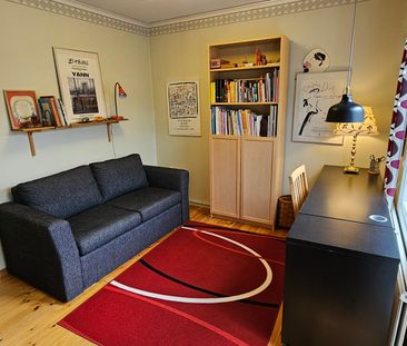 Karlslundsvägen, Sollentuna - Photo 1