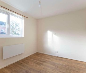 St. Peters Close, Cheltenham, GL51 - Photo 2