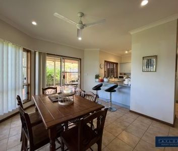 Welcome Home to Cannonvale: Discover Your Complete Rental Retreat! - Photo 1