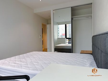 Docklands - Photo 2