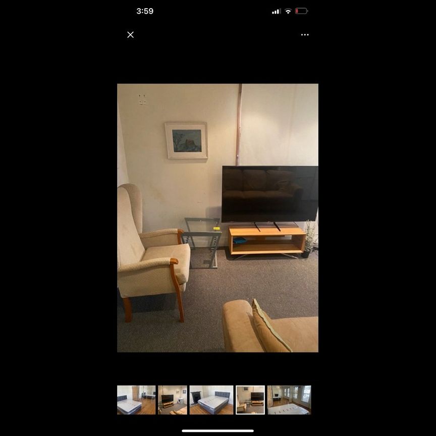 Room in a Shared House, London, CR0 - Photo 1