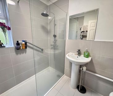 2 bedroom semi-detached house to rent - Photo 1