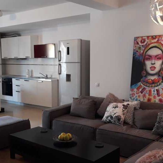 Inchirieri Apartamente 4 camere Bucuresti - Fotografie 1