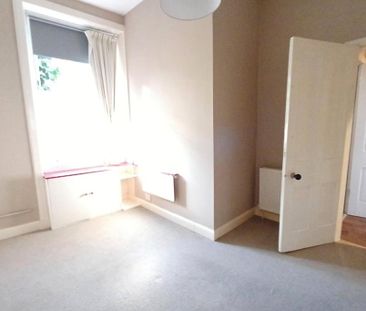 2 bed flat for rent in Leith Walk - Photo 2