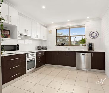 BEACHSIDE LIVING & MODERN CONVENIENCE IN MEREWETHER - Photo 5