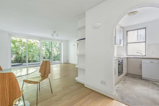 3 bedroom flat to rent - Photo 1