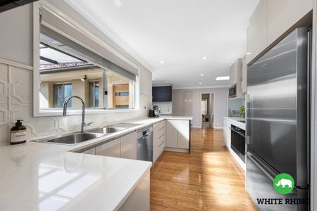 16 Ullamulla Crescent, Queanbeyan NSW 2620 - House For Rent | Domain - Photo 2