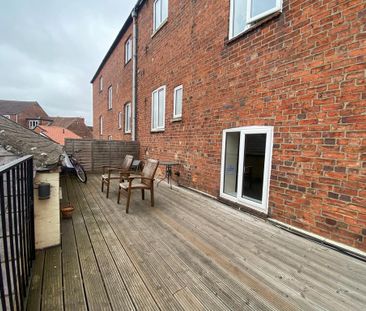 1 bedroom in a house share to rent - Photo 1