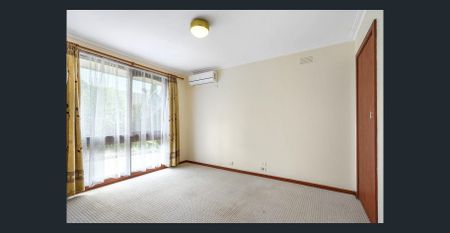 Neat & Comfortable Unit with Large Backyard - Photo 2