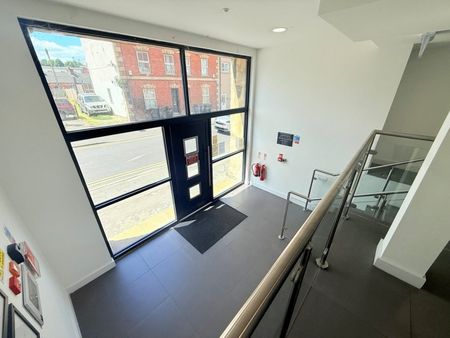 Newton Road, Yeovil, Somerset - Photo 2