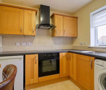 2 bedroom terraced house to rent - Photo 4