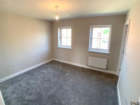 3 bed detached house to rent in Pilkington Road, Doncaster, DN3 - Photo 4