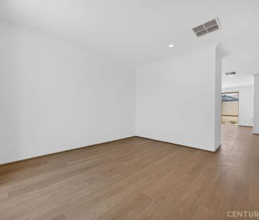 Freshly Renovated 3x1 - Photo 6