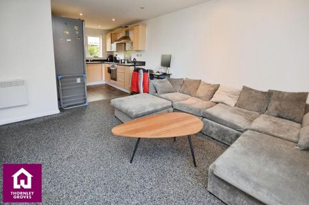 2 bedroom flat to rent - Photo 3