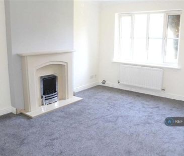 3 bedroom end of terrace house to rent - Photo 4