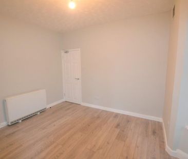 Ground floor flat to rent - Photo 5