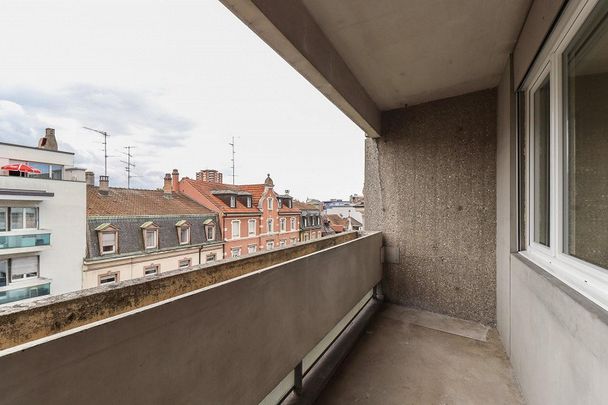 Schöne 2.5 Zimmer-Wohnung am Musical Theater - Foto 1