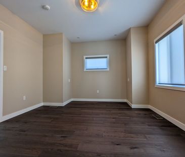 For Lease - 46 Valley Road, Whitchurch-Stouffville, Ontario - Photo 5