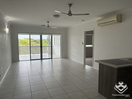 3 BEDROOM NON-FURNISHED UNIT IN TROPICAL RESORT STYLE APARTMENTS - Photo 3