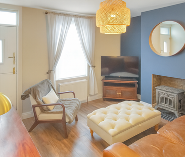 3 bedroom terraced house to rent - Photo 3