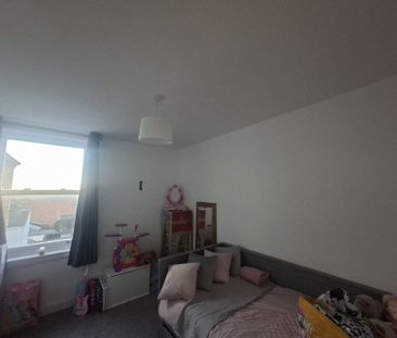 Grimsby Road, Cleethorpes - Photo 1