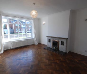 4 bedroom semi-detached house to rent - Photo 5