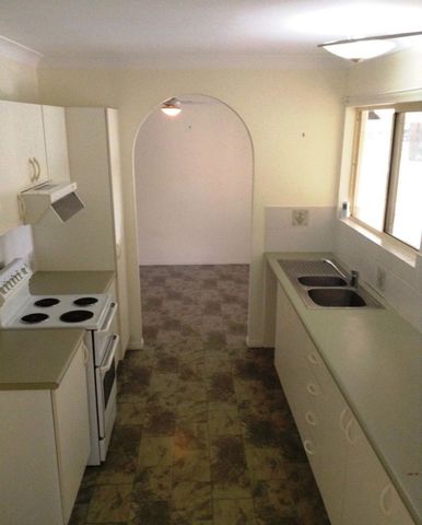 Spacious family home in sought-after Annandale - Photo 3