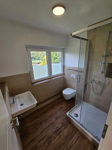 Helle, großzügig geschnittene 2-Zimmer-Wohnung - Photo 2